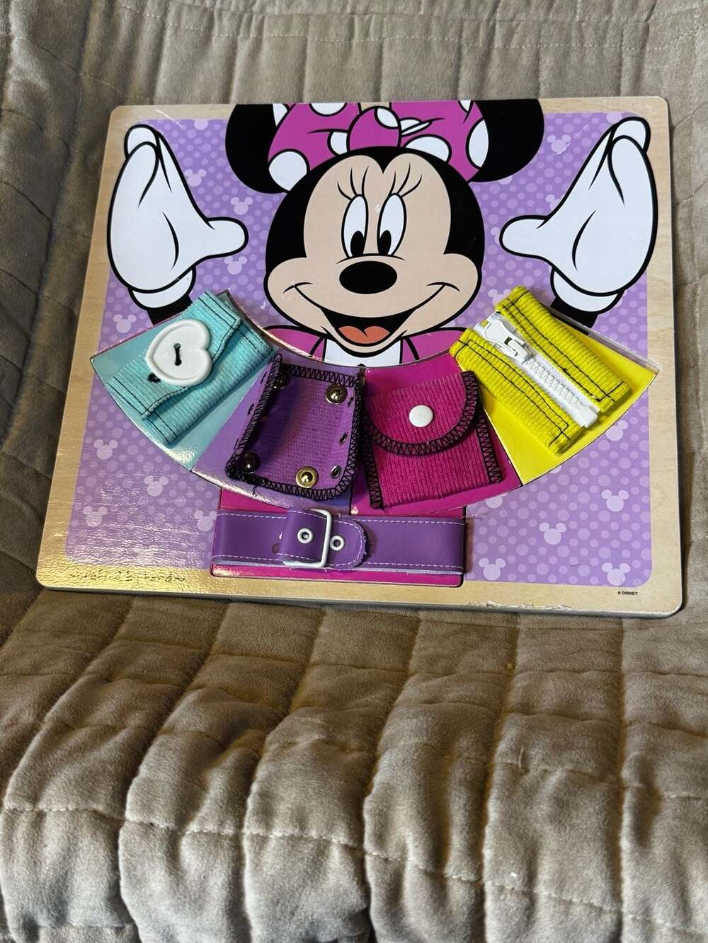 Melissa & Doug Disney Minnie Mouse Wooden Basic Skills Board